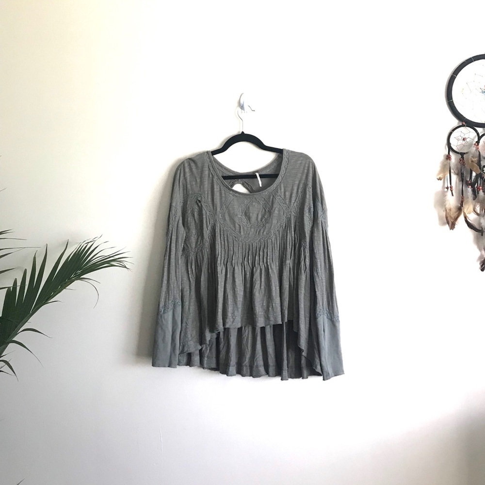 FREE PEOPLE LONG SLEEVE CROP TOP